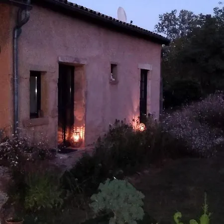 D Hotes Proche Macon Nocleg ze śniadaniem Grieges