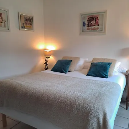 D Hotes Near Macon With Secure Parking Bed & Breakfast 3*
