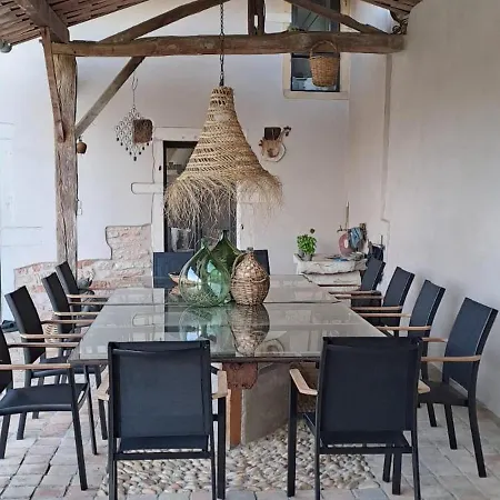 D Hotes Near Macon With Secure Parking 3*